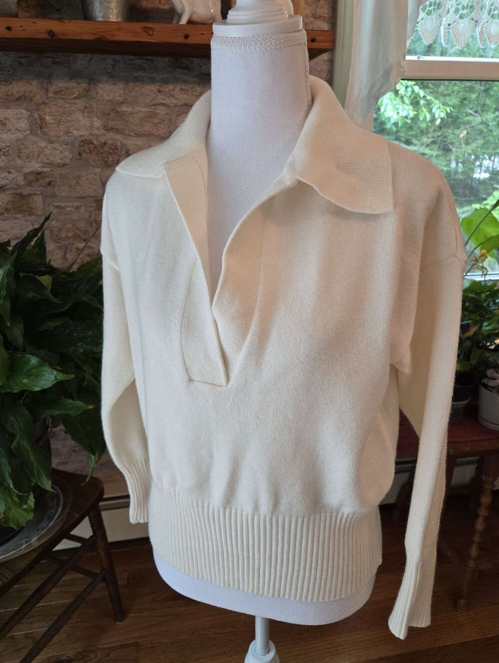 TRUTH by Republic Women's V-Neck Sweater in Cream